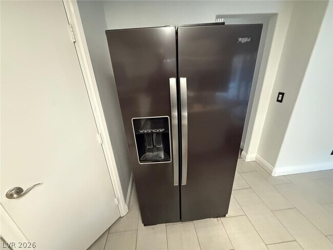 Foto del edificio - 2120 Royal Antilles Ct