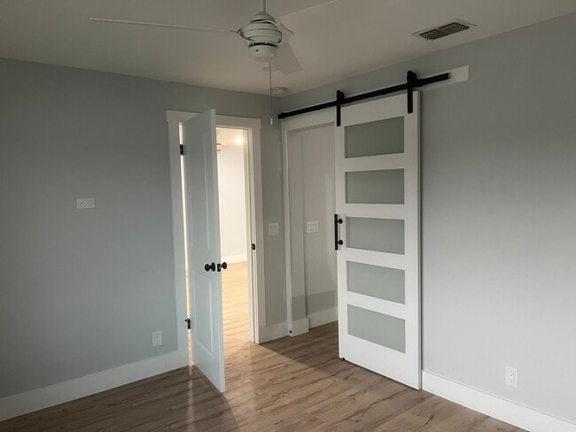 Building Photo - 662 Yardarm Dr