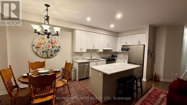 Photo du bâtiment - 308 Livery St