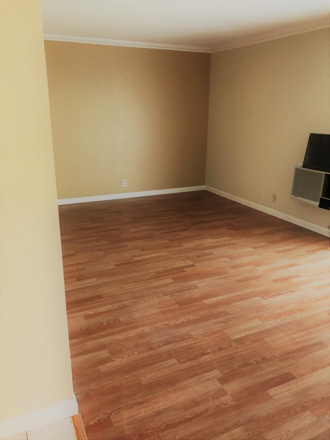 Building Photo - 1766 Gilda Way