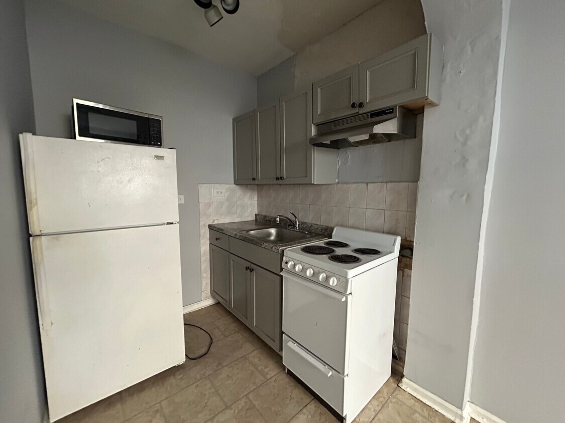 Foto principal - 6956 N Ashland Ave