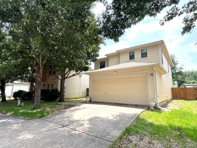 Building Photo - Two Stories, 3 Bedrooms and 2.5 Bathroom H...