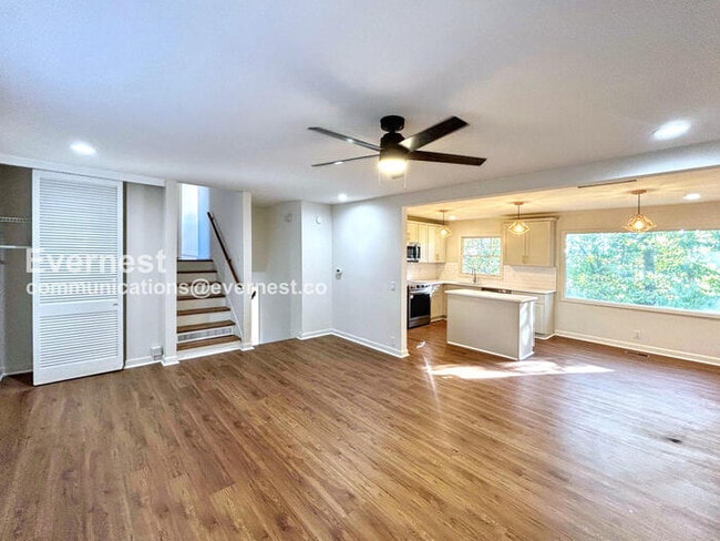Foto del edificio - 409 Ferncliff Dr
