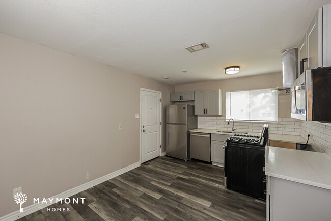 Building Photo - 2401 Catalo Ln