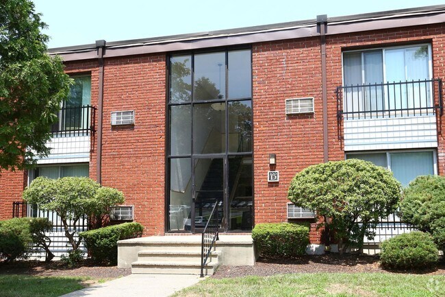 Edificio - Forest Park Apartments
