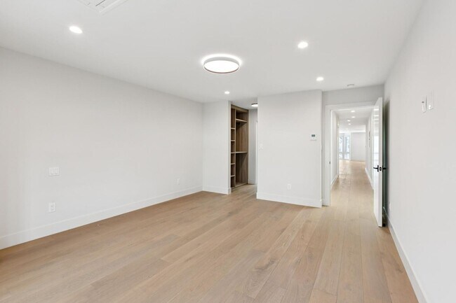Foto del edificio - 330 27th Ave