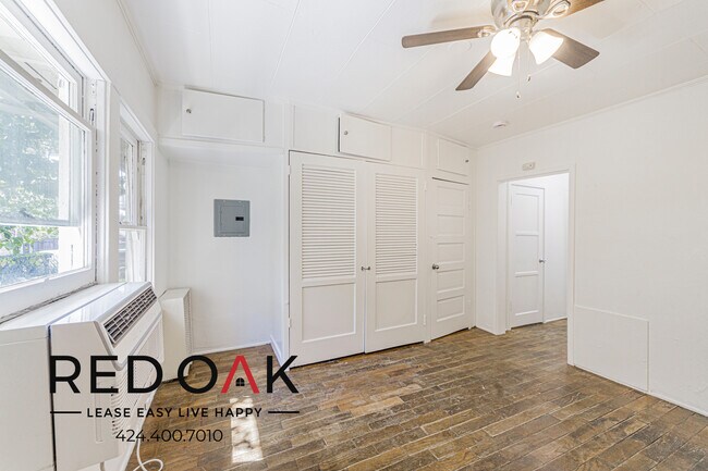 Foto del edificio - 1559 N Hill Ave