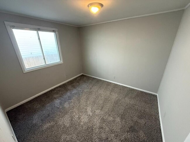 Building Photo - 3015 Batavia St