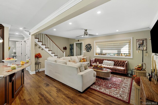 Foto del edificio - 110 Topland Rd