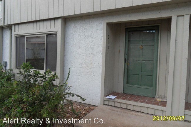 Building Photo - 2 br, 2.5 bath House - 2134 Collyer St