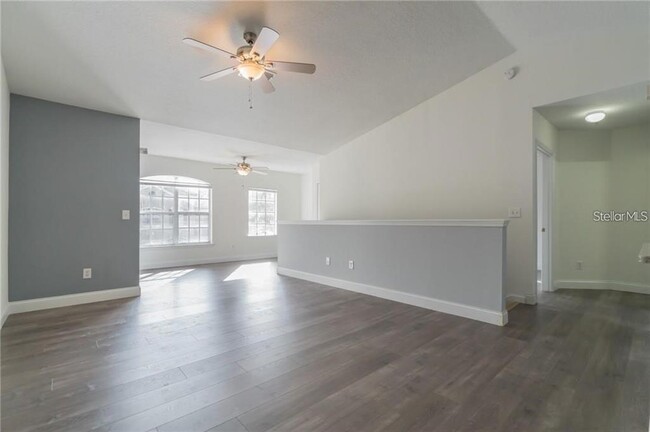 Building Photo - 4352 S Kirkman Rd