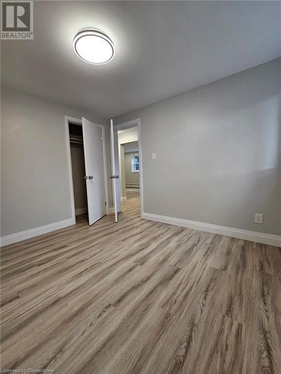 Building Photo - 328 Queenston Rd