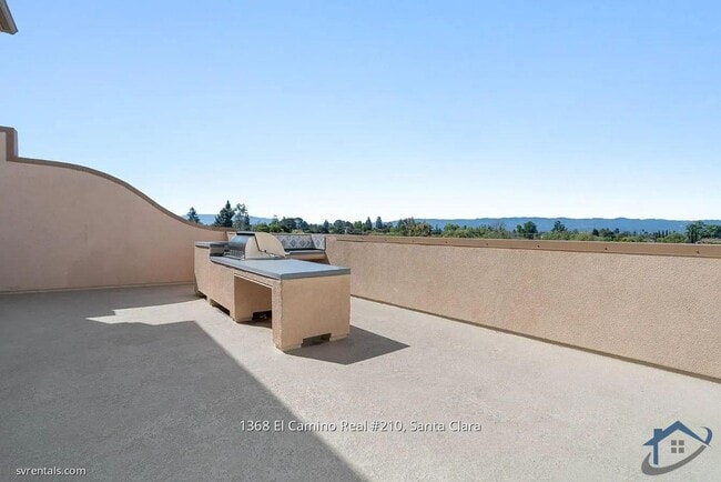 Building Photo - 1368 El Camino Real
