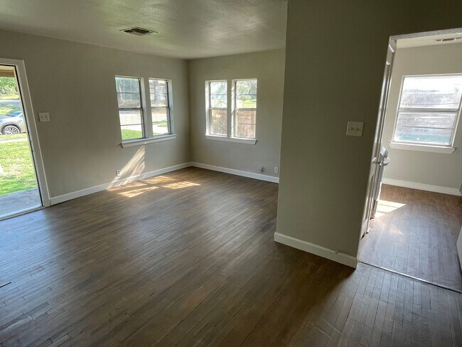 Foto del edificio - 1 BEDROOM DUPLEX BY TWU