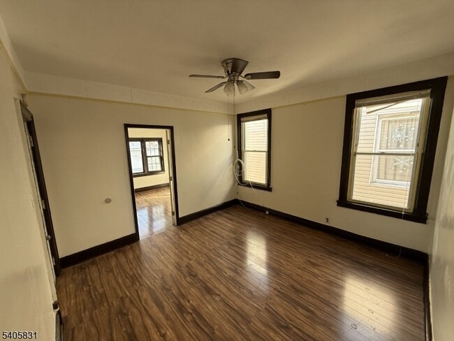 Foto del edificio - 98 Yale Ave