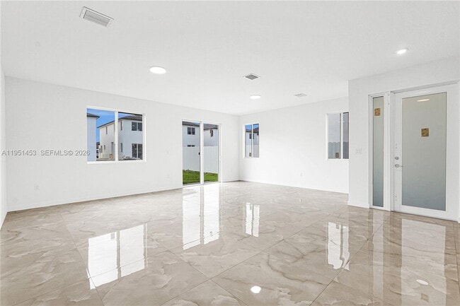 Foto del edificio - 22431 SW 125th Ave