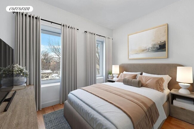 Building Photo - 476 2nd St