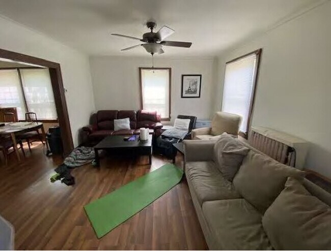 Foto del edificio - 263 N Prairie St