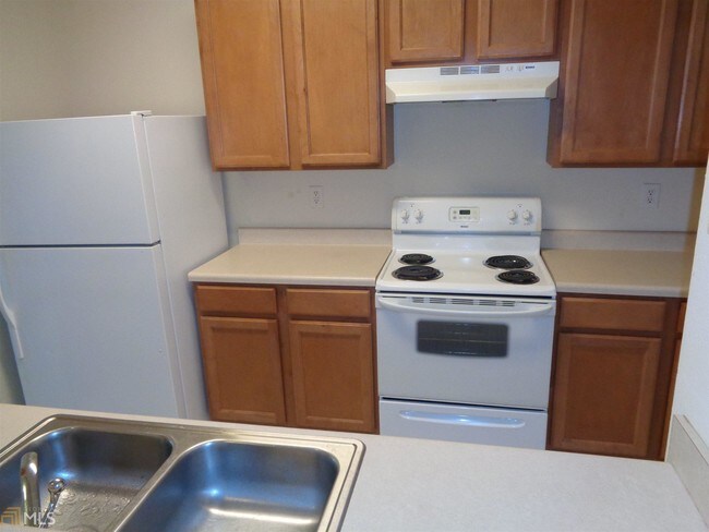 Building Photo - 1368 Rogers Trace