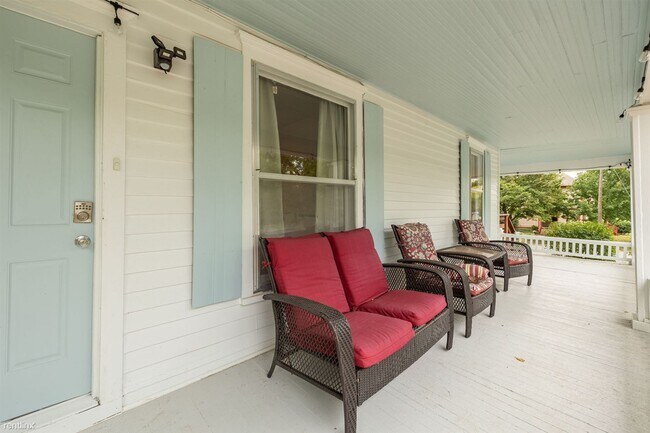 Foto del edificio - 5 br, 3 bath House - 1247 Kentucky Street