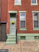 Building Photo - 937 N 4th St