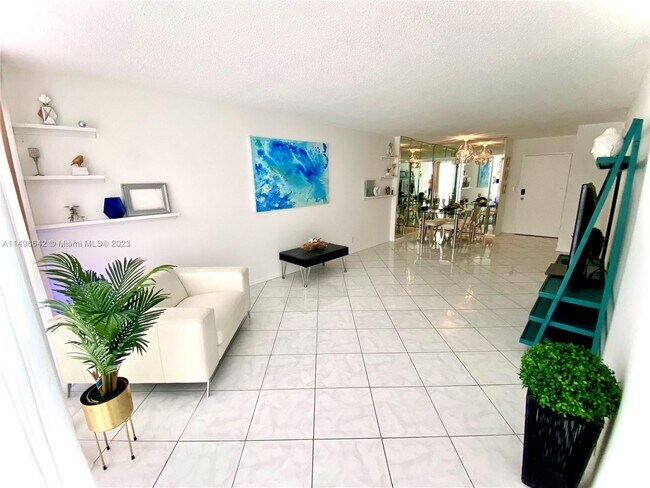 Foto del edificio - 2101 Atlantic Shores Blvd