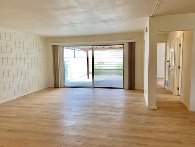 Foto del edificio - Port Hueneme | Hueneme Bay 55+ Community | 2 Bedroom + 2 Bathroom