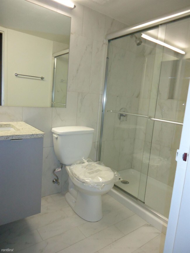 Building Photo - 1 br, 1 bath  - 789 Tremont St #2E