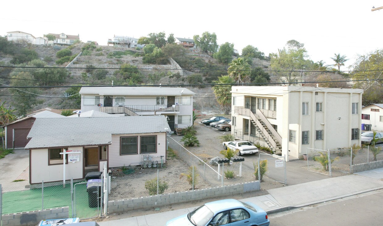 Building Photo - 5011 Auburn Dr