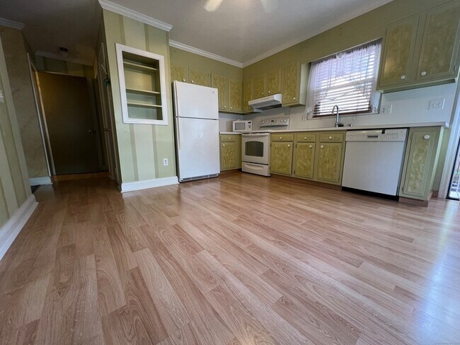 Foto del edificio - 16 Spring Hill Ave
