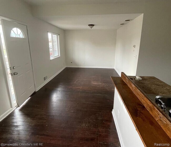 Building Photo - 2231 Andrus St