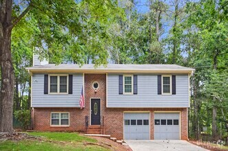 Building Photo - 1508 Hillside Dr SE
