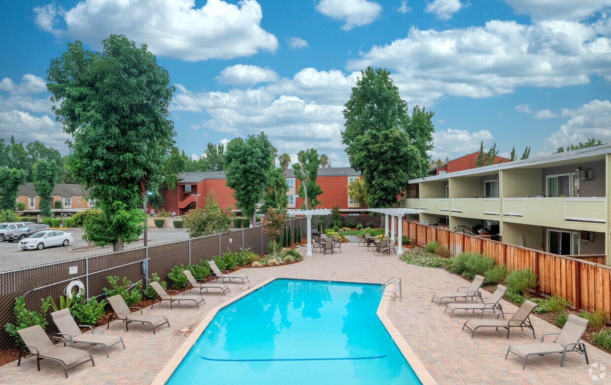 Coronado Parkway Apartments Fremont Ca Apartments Com