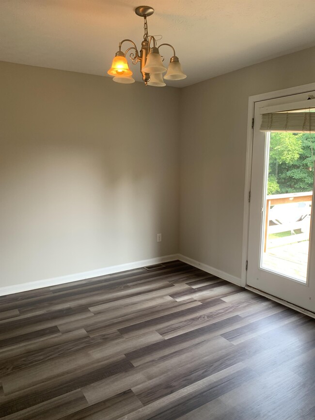 Building Photo - 307 Ivy Pointe Dr
