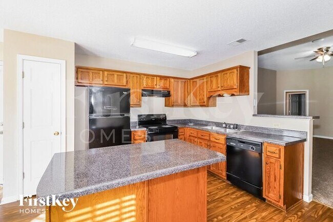 Foto del edificio - 9835 Averbury Dr