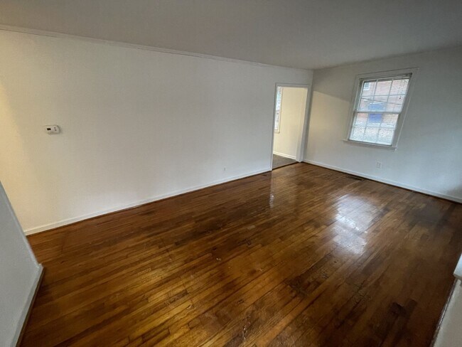 Foto del edificio - 322 Angier Ave