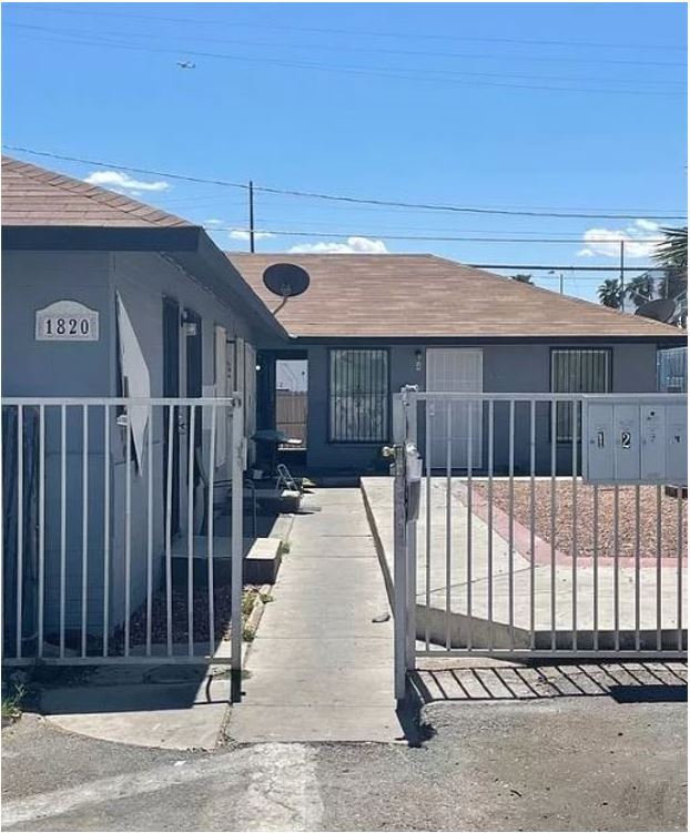 Primary Photo - 1820 Lewis Ave