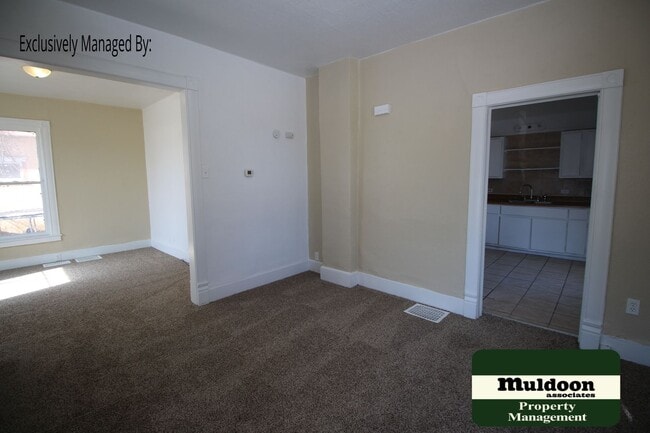 Building Photo - Take a look at this Cute Home! Available Soon