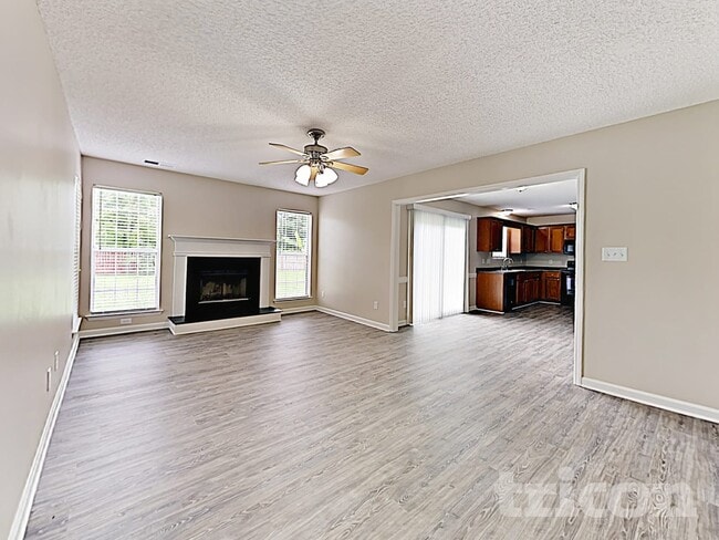 Building Photo - 9010 Whitetail Ct