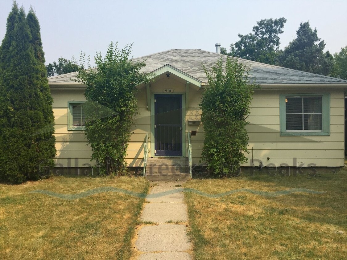 Primary Photo - 2BD/1BA Rustic Home Near Campus