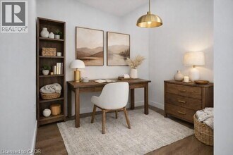 Building Photo - 461 Green Rd