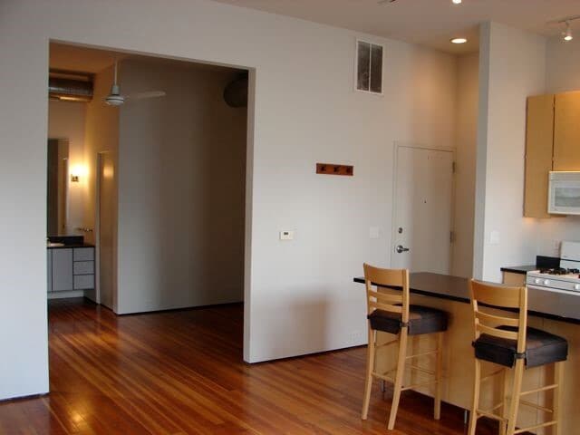 Building Photo - 15 Taylor St