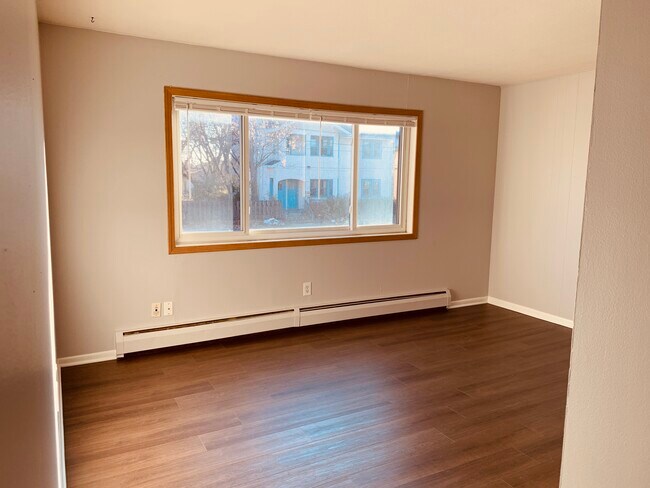 Living room - 500 W 28th St