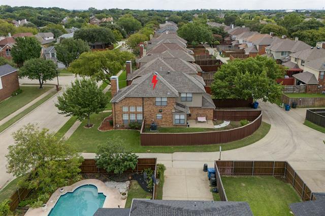 Foto del edificio - 719 Woodlake Dr