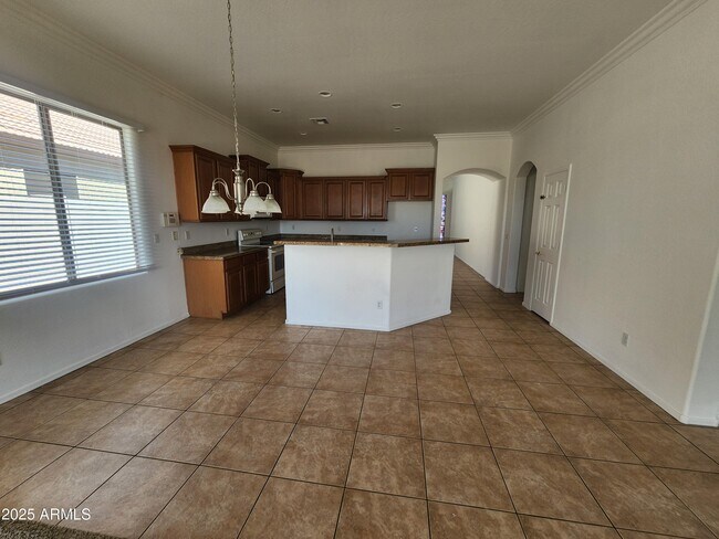 Foto del edificio - 3410 S 104th Ln