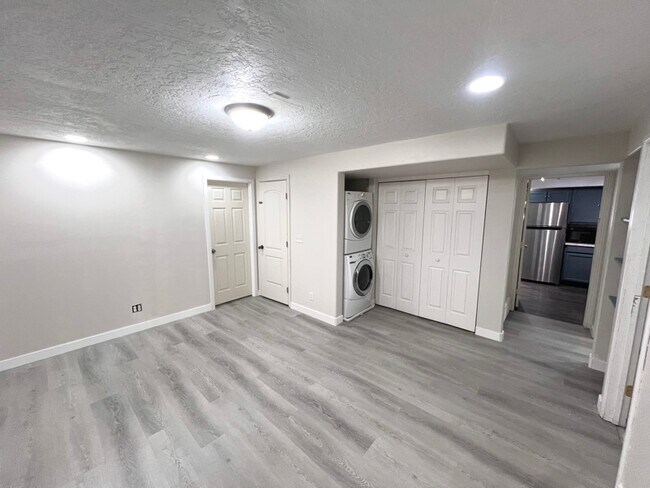 Foto del edificio - 6291 Liza Ln