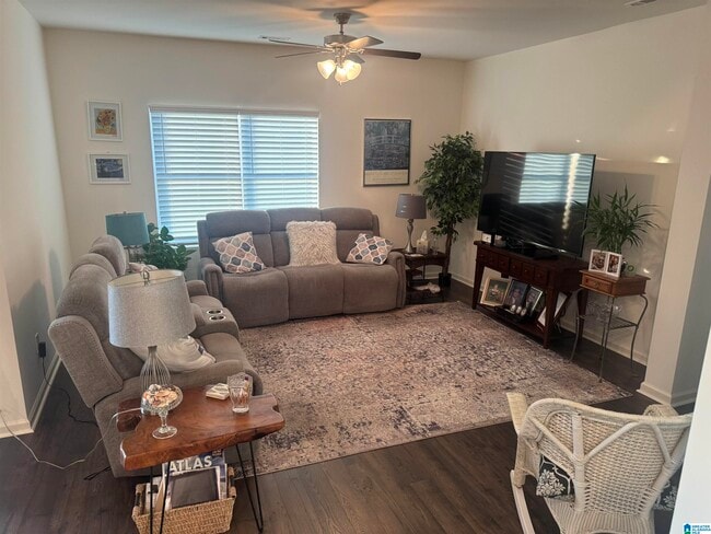 Building Photo - 5803 Mountain View Trl