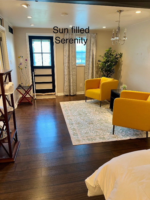 Building Photo - 1 Upon Request