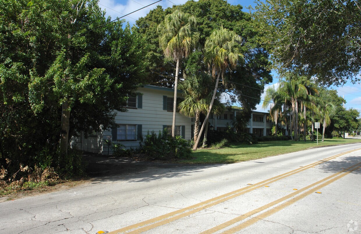 Allendale Arms Apartments Saint Petersburg Fl Apartments Com