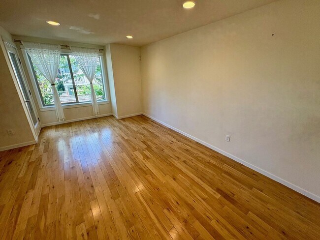 Foto del edificio - 1122 N 92nd St